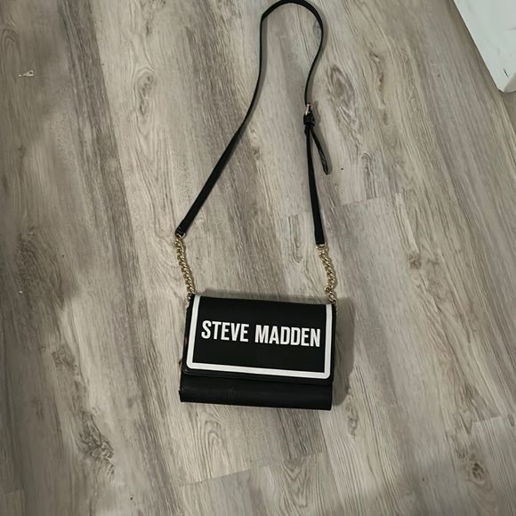 Steve Madden Handbags - Steve Madden shoulder / crossbody purse preloved ❤️
